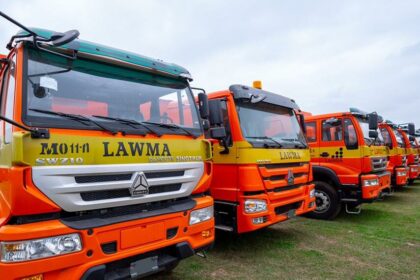 Residents Blame LAWMA As Stench From Refuse Dump Takes Over Street In Lagos