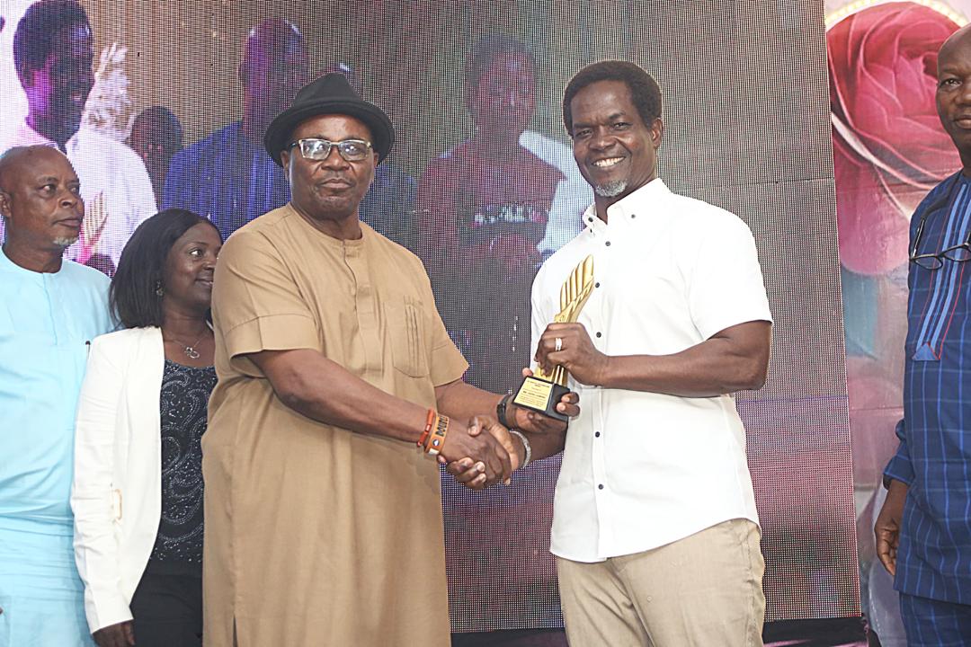 Lagos FA Boss Receives Sportsville Special Recognition Award